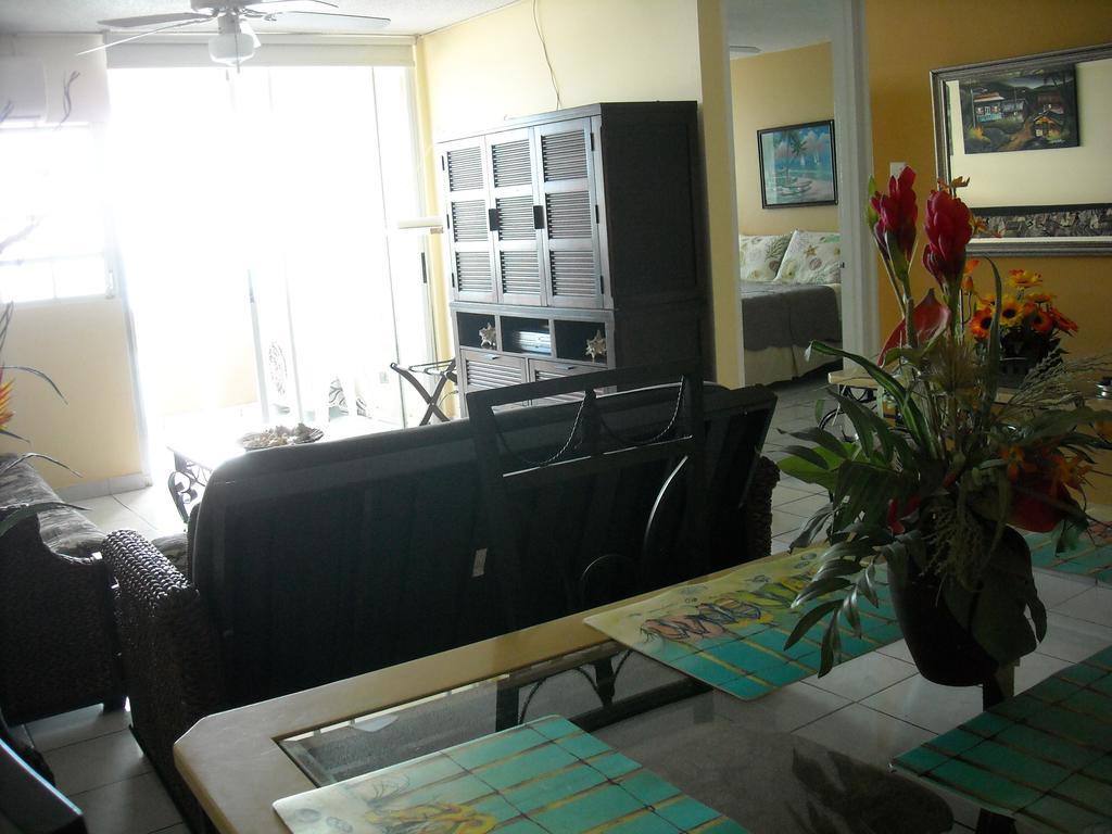 Ocean Front Apartment ลูควิโญ ภายนอก รูปภาพ