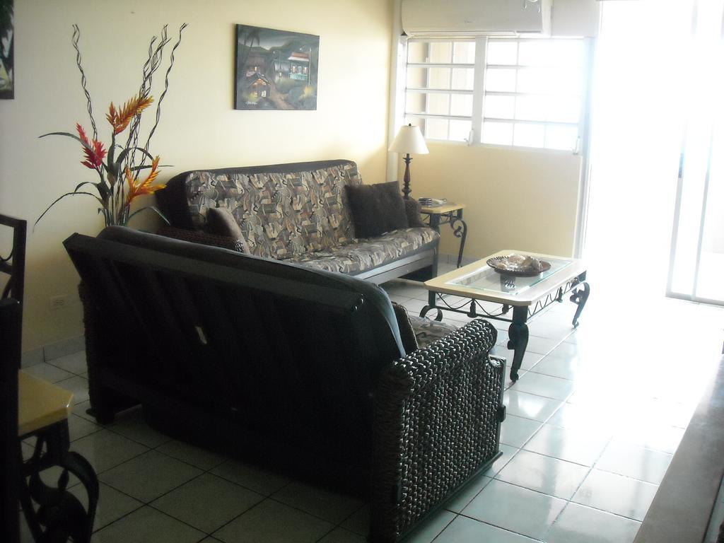 Ocean Front Apartment ลูควิโญ ภายนอก รูปภาพ